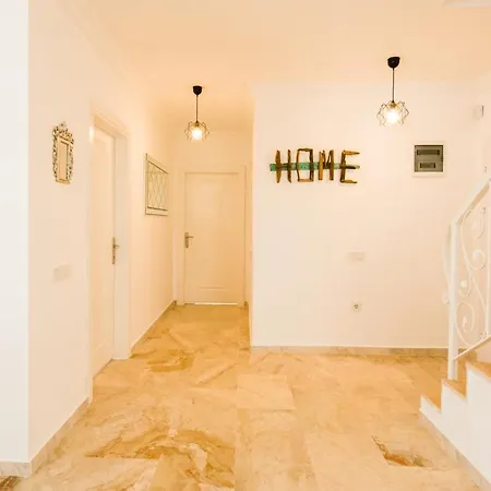 Garden Court Apartmán Kalkan
