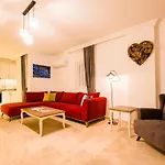 Garden Court דירה קלקן