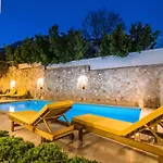 Garden Court דירה קלקן